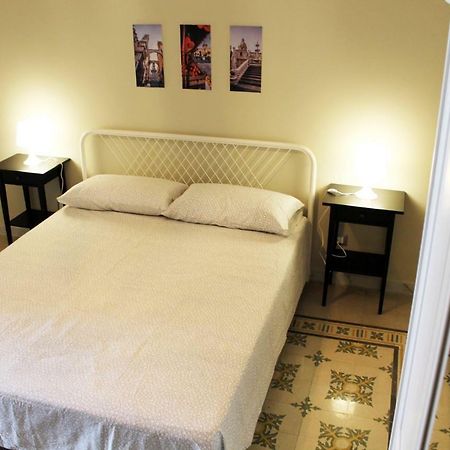 Casa Verdi, Confortevole Bilocale In Centro, 1° P Apartamento Bagheria Exterior foto